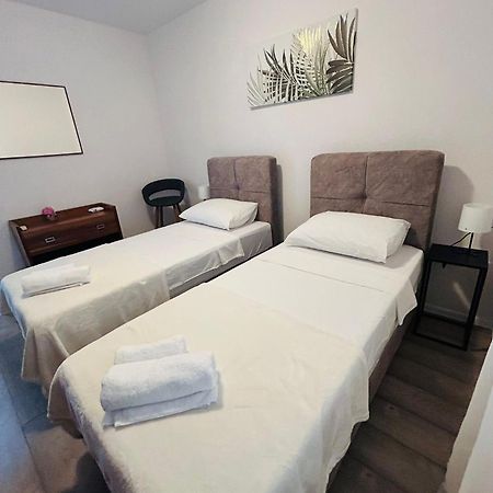 Apex Luxury Apartman تروغير المظهر الخارجي الصورة